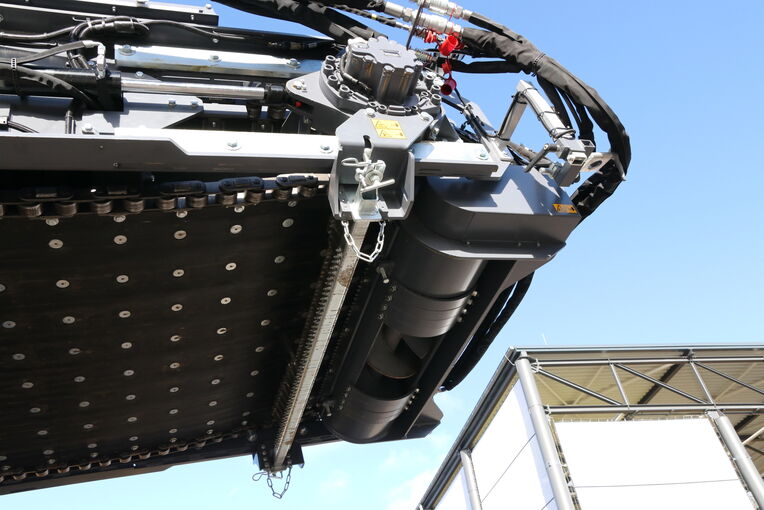 Controlled material flow.