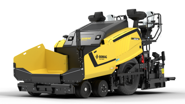 Highway paver CR 820 W: Born for the road.