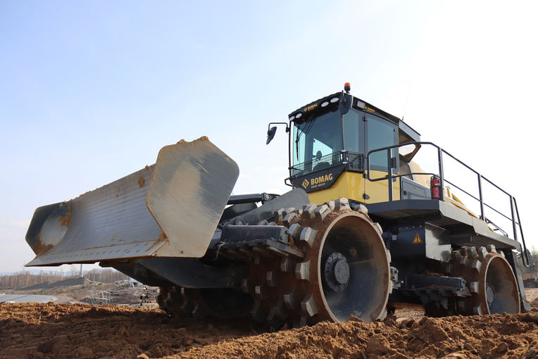 The correct dozer blade position at the touch of a button.