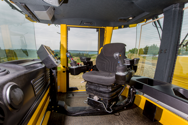 Maximum safety with outstanding all-round visibility.