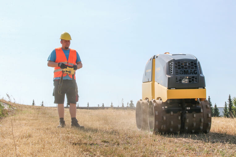 Stabilne połączenie dzięki falom radiowym.