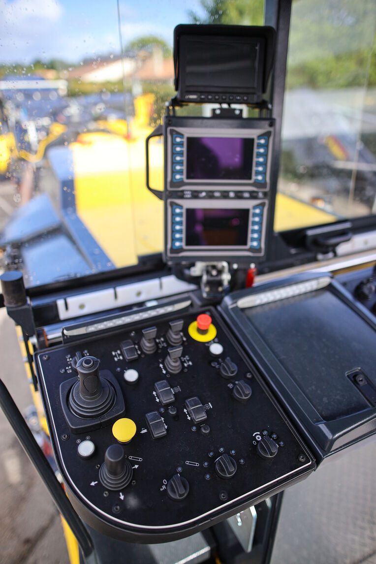 Simple and intuitive.