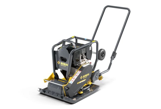 BP 25/50 D: Bandeja monodireccional para movimiento de tierras, asfaltado y pavimentación.