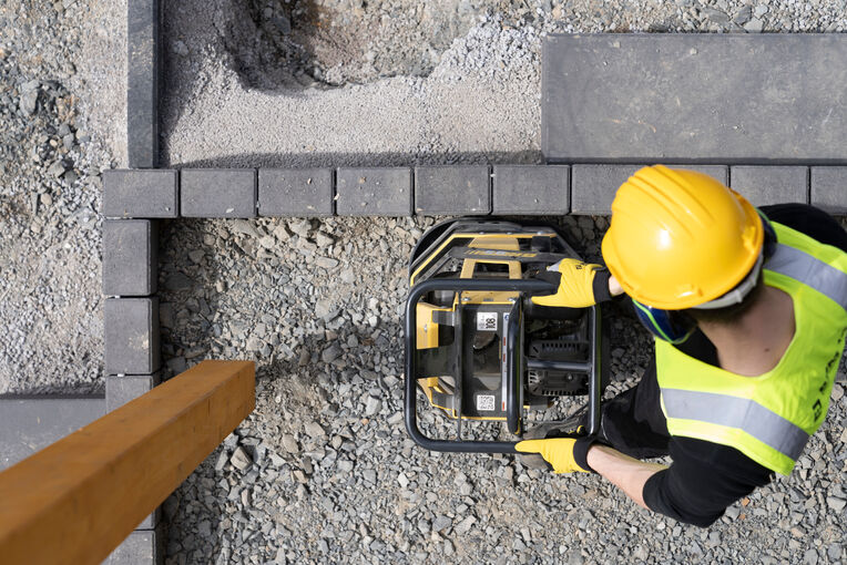 Perfect for sand, gravel and mixed soils.